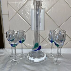 Unique VTG~Liquor cordial carafe and 6 cordial hand blown glasses